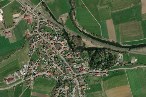 Imagem de satélite da zona de Mühlenkanal Neudingen