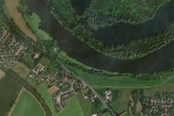 Imagem de satélite da zona de Alter Rhein (Xanten)