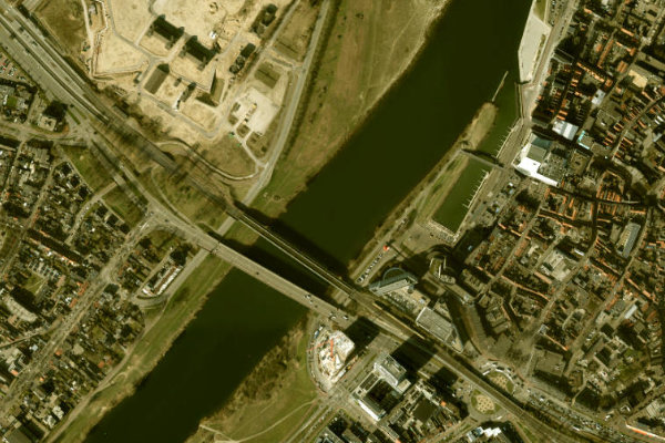 Imagem de satélite da zona de Maas (Venlo)