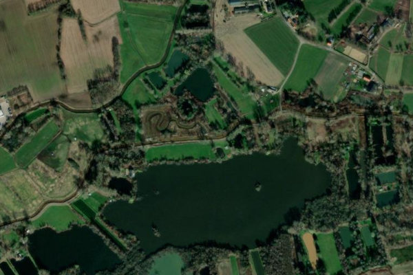 Imagem de satélite da zona de Scherpenbergenloop (Geel)