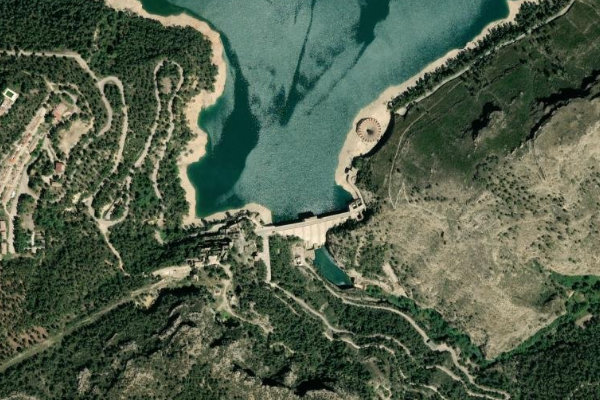 Imagem de satélite da zona de Embalse de Benagéber