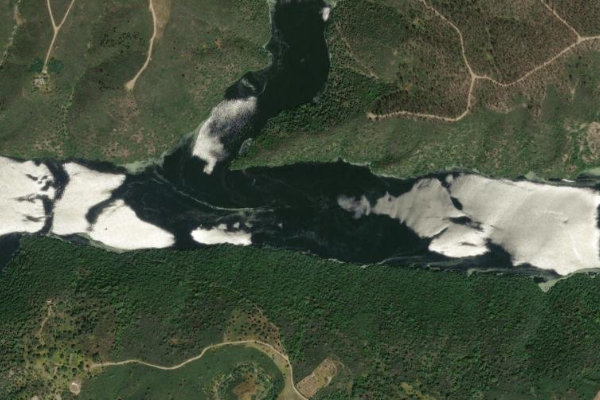 Imagem de satélite da zona de Embalse de Cedillo