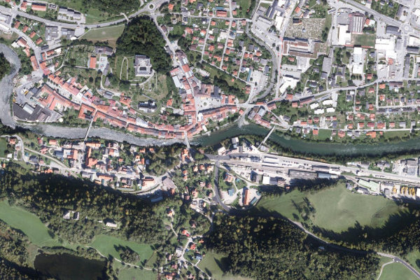 Imagem de satélite da zona de Mur (Murau)