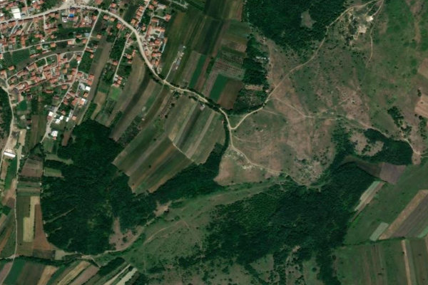 Imagem de satélite da zona de Južna Morava river-Bujanovac village (Gjilan)
