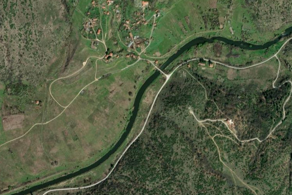 Imagem de satélite da zona de Duralica (Bač)