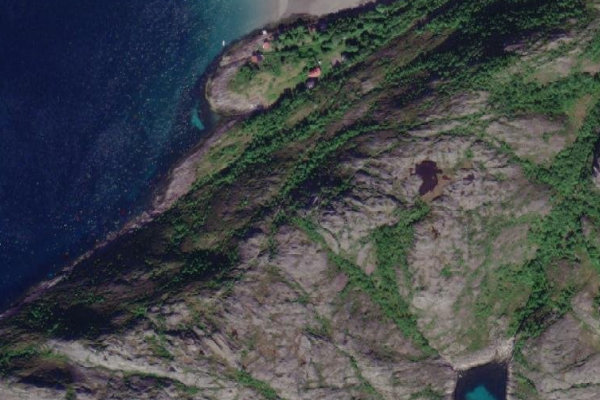 Imagem de satélite da zona de Litlausa