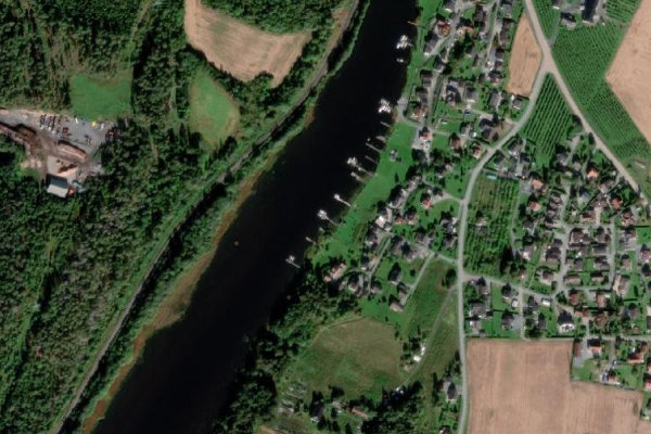 Imagem de satélite da zona de Fiskumvannet