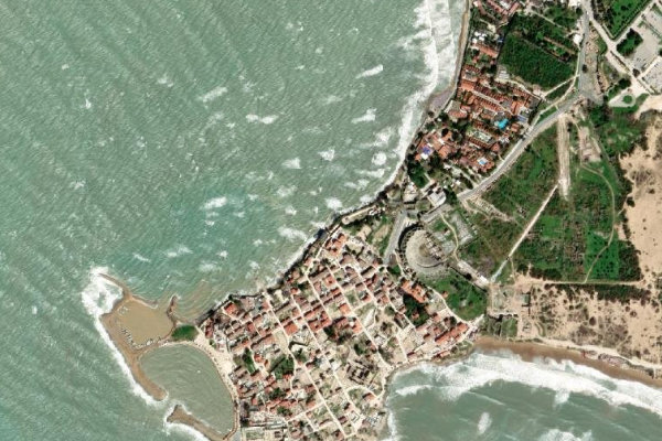 Imagem de satélite da zona de Caretta