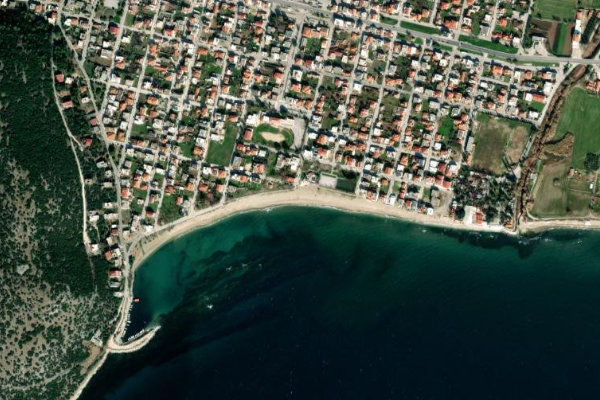 Imagem de satélite da zona de Néa Karváli
