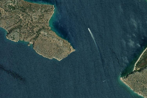 Imagem de satélite da zona de Ákra Chaïdári