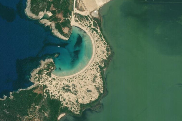 Imagem de satélite da zona de Divári