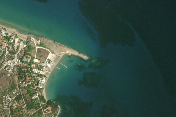 Imagem de satélite da zona de Ákra Vasilikós
