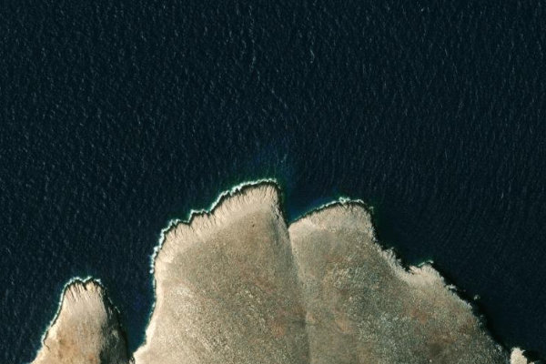 Imagem de satélite da zona de Ákra Mármara